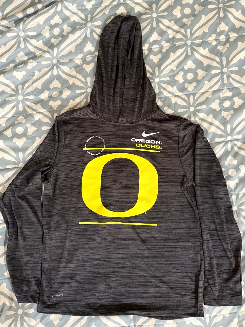 Nike Dri-FIT Gray Pullover Hoodie with Yellow Accents (Oregon Ducks) XL